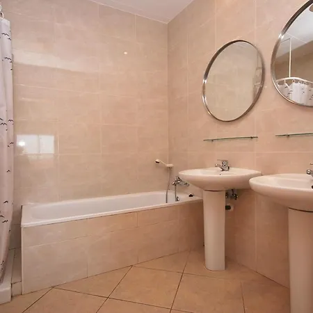 Club Villamar - Denise ヴィラ リョレート・デ・マル